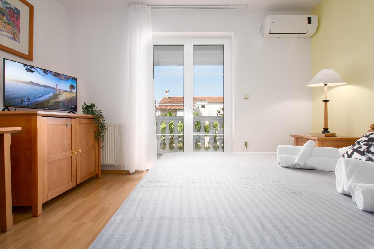 Villa Lucija Pjescana Uvala Extérieur photo