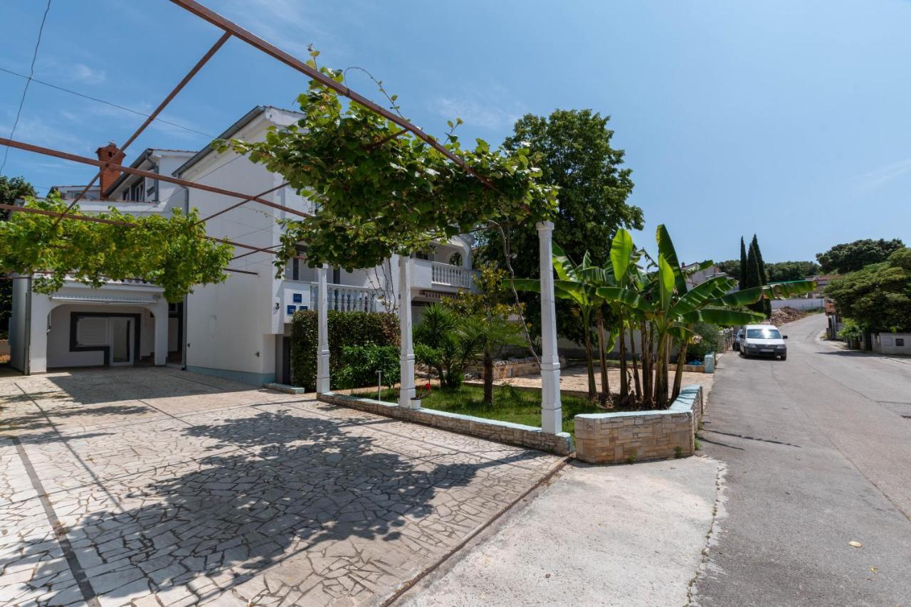 Villa Lucija Pjescana Uvala Extérieur photo